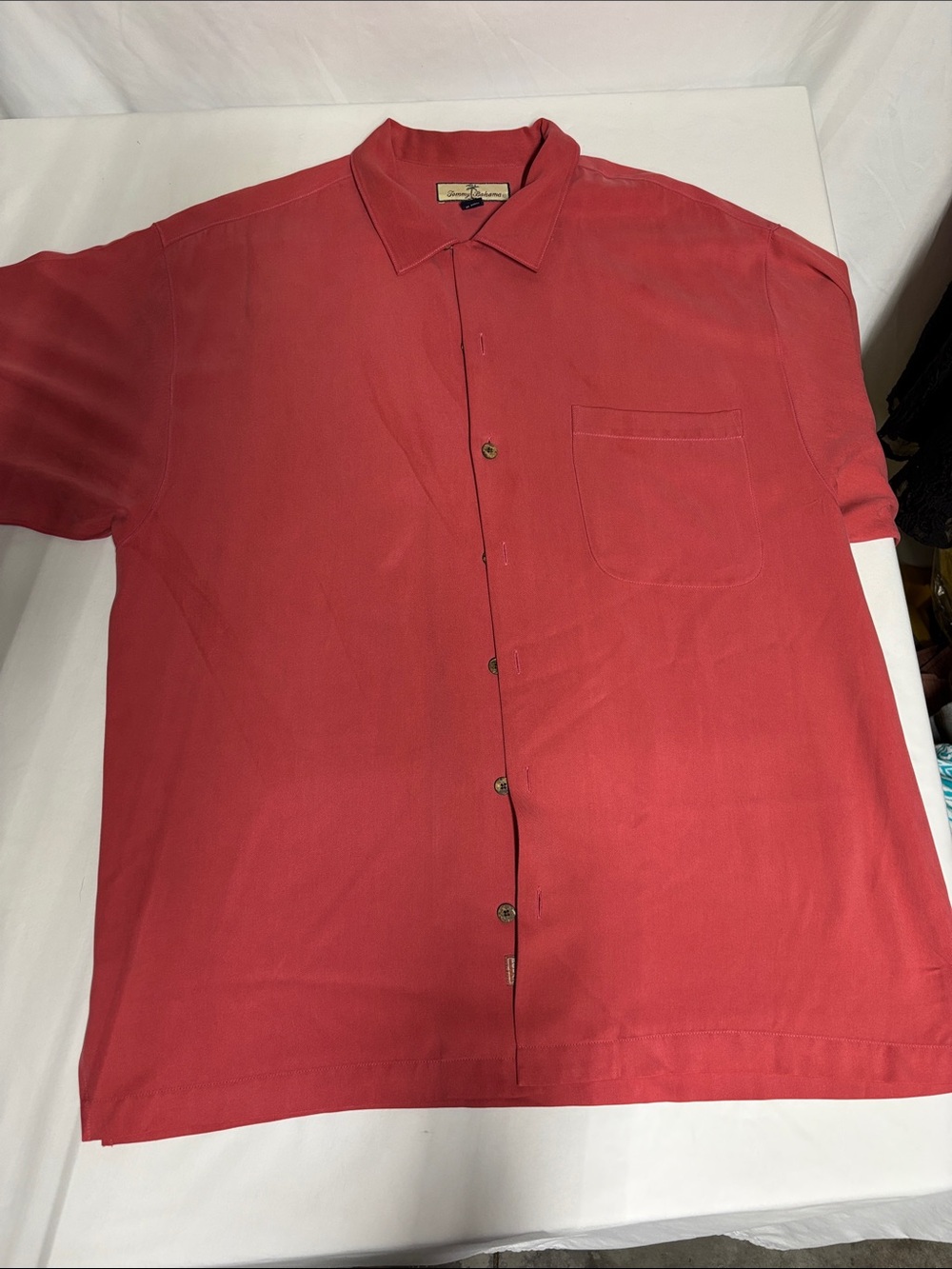 Tommy Bahama Men’s L 100% Silk Coral Short Sleeve Resort Shirt